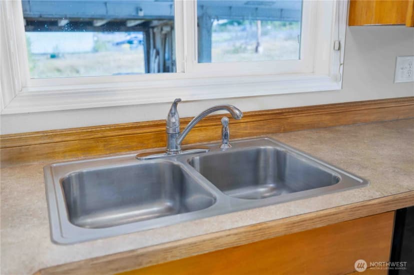 Property photo for 3811 E Sunset Drive, Bellingham photo 11