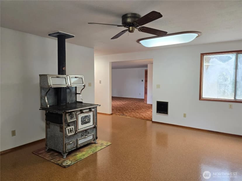Property photo for 162 South Bank Road, Elma photo 8