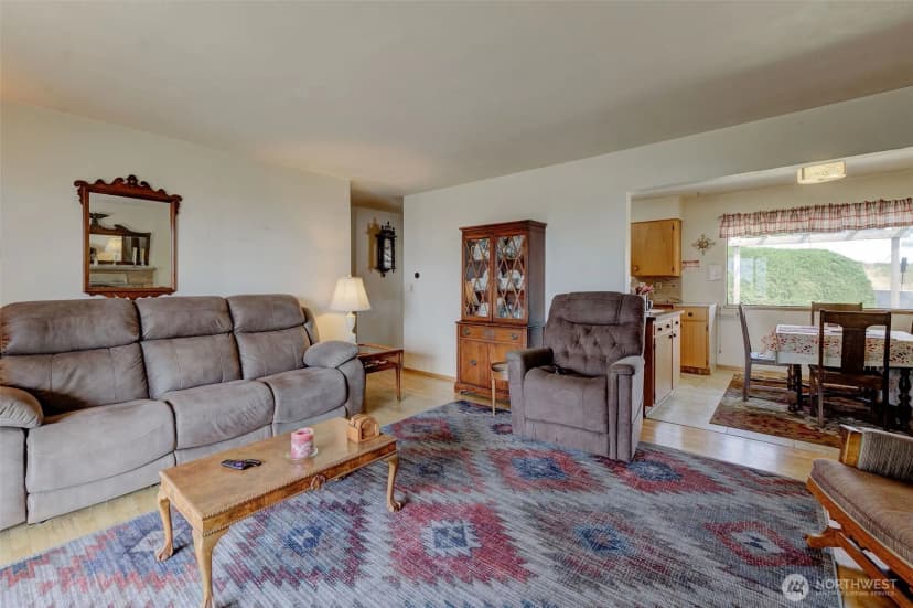 Property photo for 840 N Kentucky Avenue, East Wenatchee photo 8