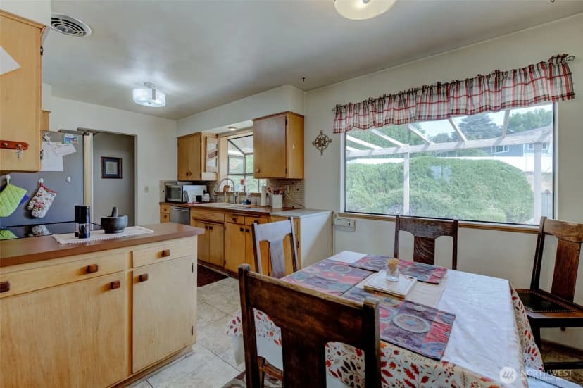 Property photo for 840 N Kentucky Avenue, East Wenatchee photo 11