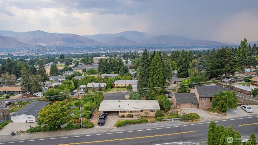 Property photo for 840 N Kentucky Avenue, East Wenatchee photo 39