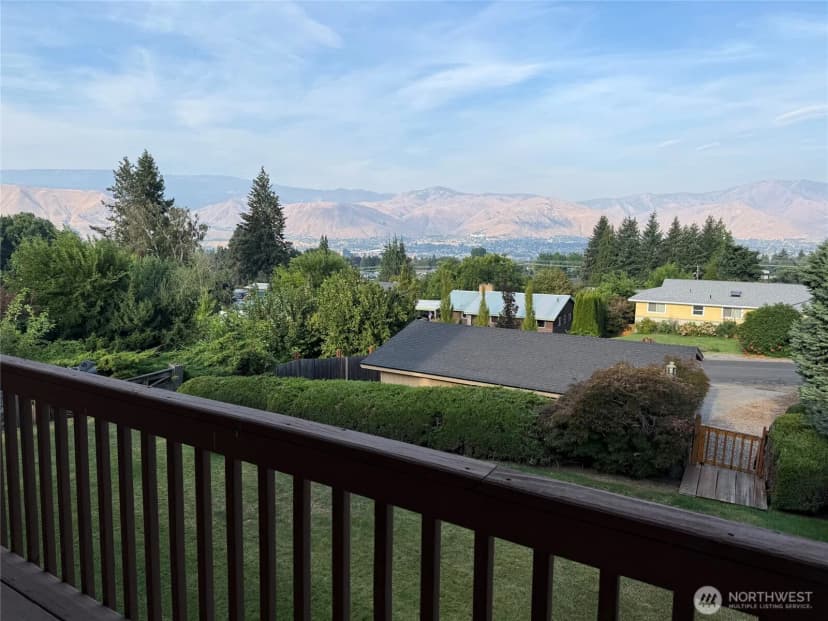 Property photo for 840 N Kentucky Avenue, East Wenatchee photo 10