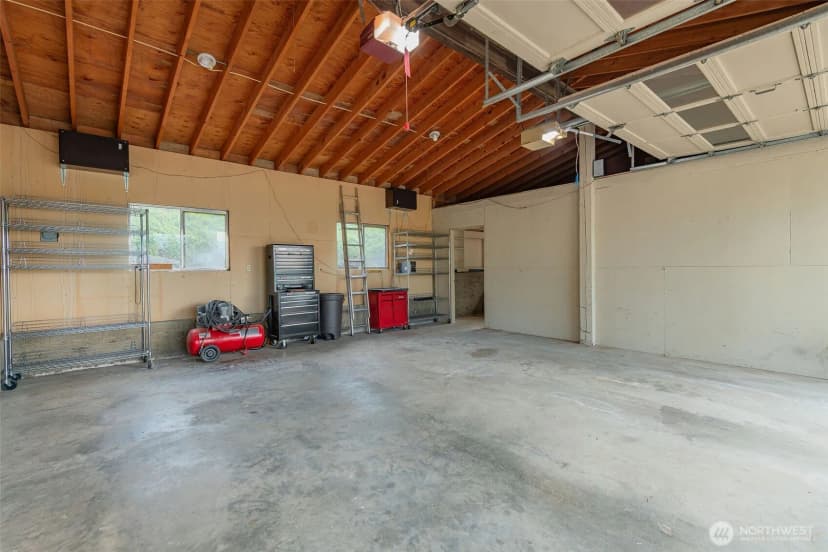 Property photo for 840 N Kentucky Avenue, East Wenatchee photo 34