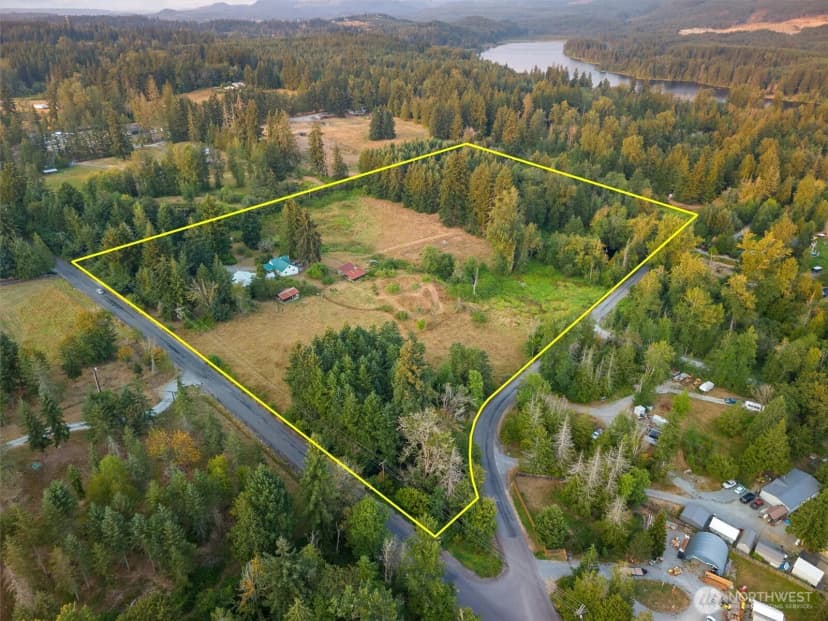 Property photo for 31017 144th Avenue E, Graham