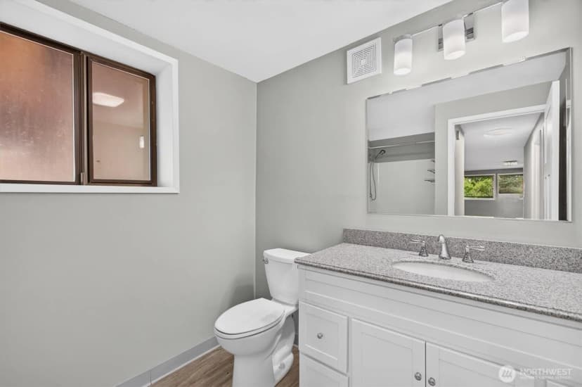 Property photo for 48 Clover Street, Cathlamet photo 28