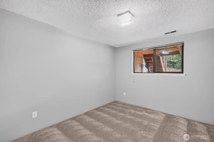 Property photo for 48 Clover Street, Cathlamet photo 27