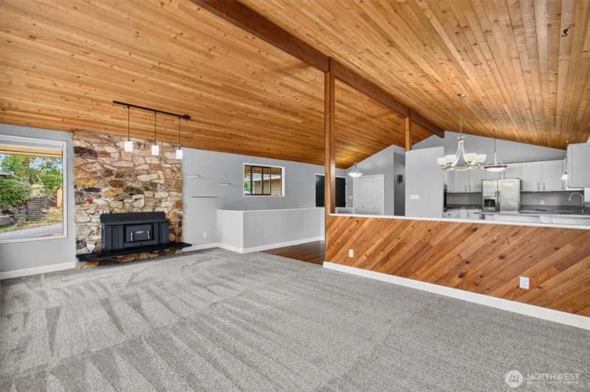 Property photo for 48 Clover Street, Cathlamet photo 7