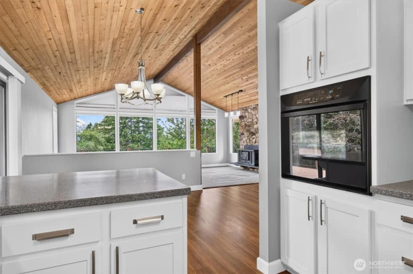Property photo for 48 Clover Street, Cathlamet photo 13