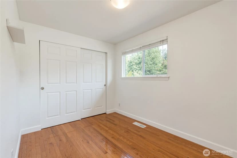 Property photo for 32501 112th Place Se, Auburn photo 17