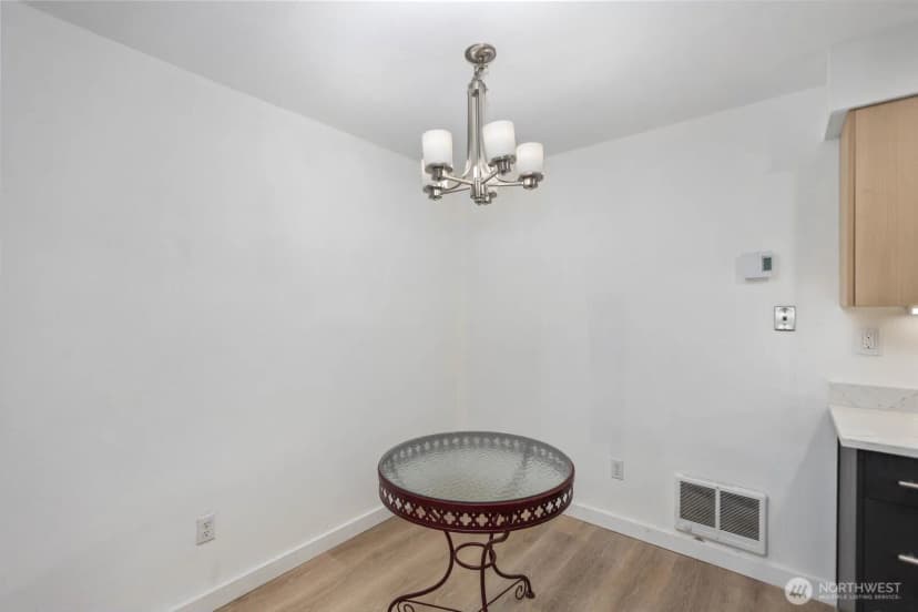 Property photo for 7064 35th Avenue Ne #2, Seattle photo 9