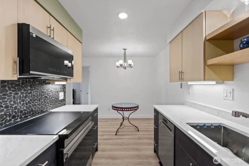 Property photo for 7064 35th Avenue Ne #2, Seattle photo 15