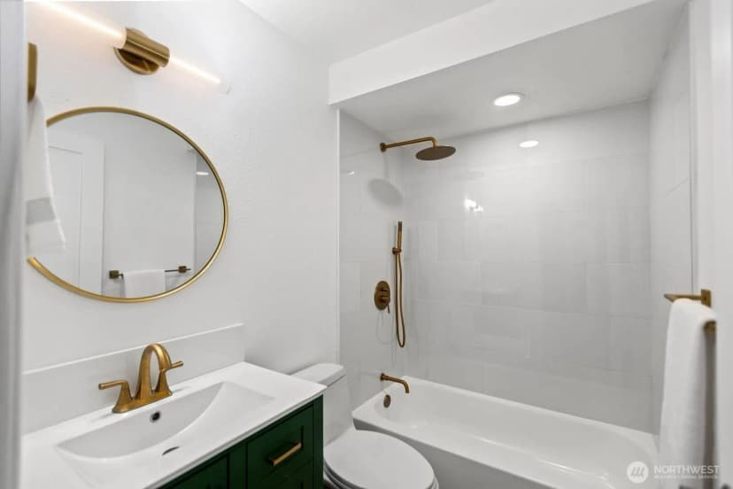 Property photo for 7064 35th Avenue Ne #2, Seattle photo 22
