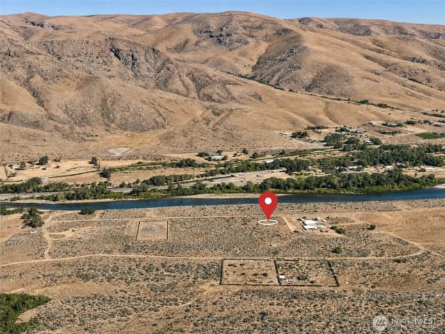 Property photo for 320 Lake Naches Road, Naches