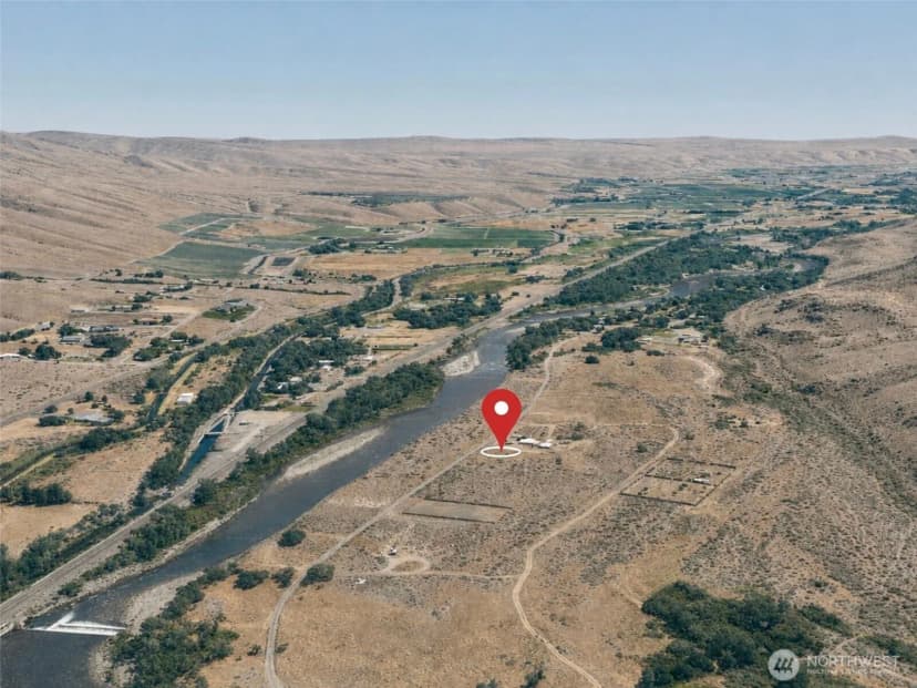 Property photo for 320 Lake Naches Road, Naches photo 14