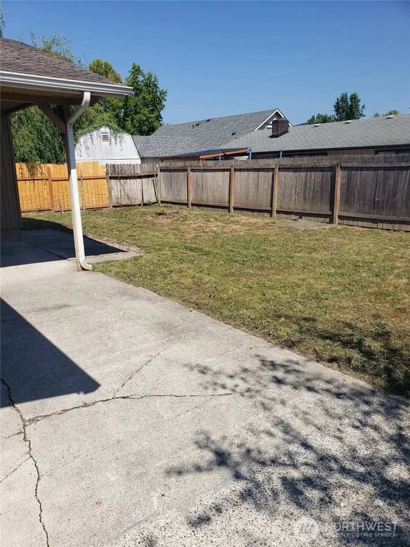 Property photo for 4720 Merlin Street, Longview photo 17