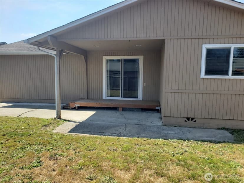 Property photo for 4720 Merlin Street, Longview photo 16