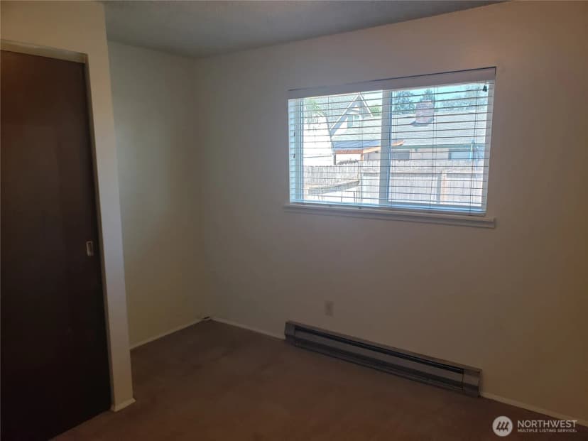 Property photo for 4720 Merlin Street, Longview photo 18