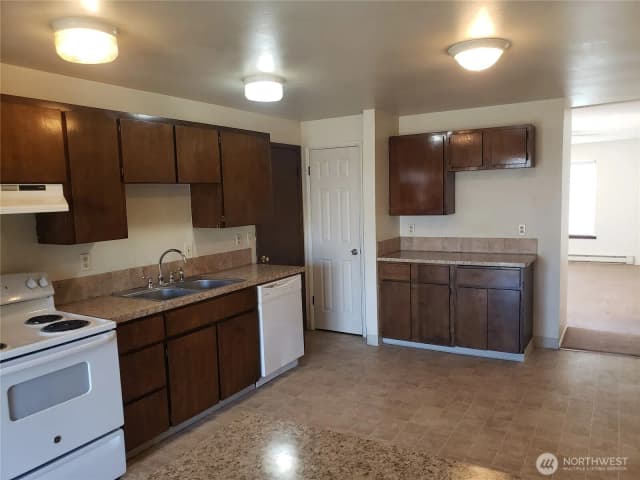 Property photo for 4720 Merlin Street, Longview photo 5