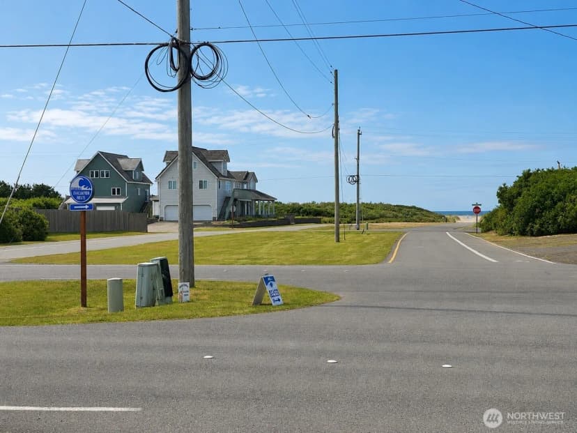 Property photo for 549 Point Brown Avenue Sw, Ocean Shores photo 11