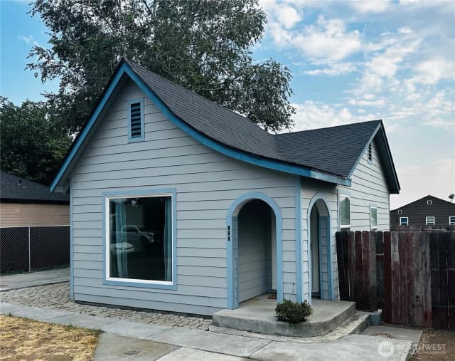 Property photo for 260 Sw 6th Avenue Sw, Ephrata