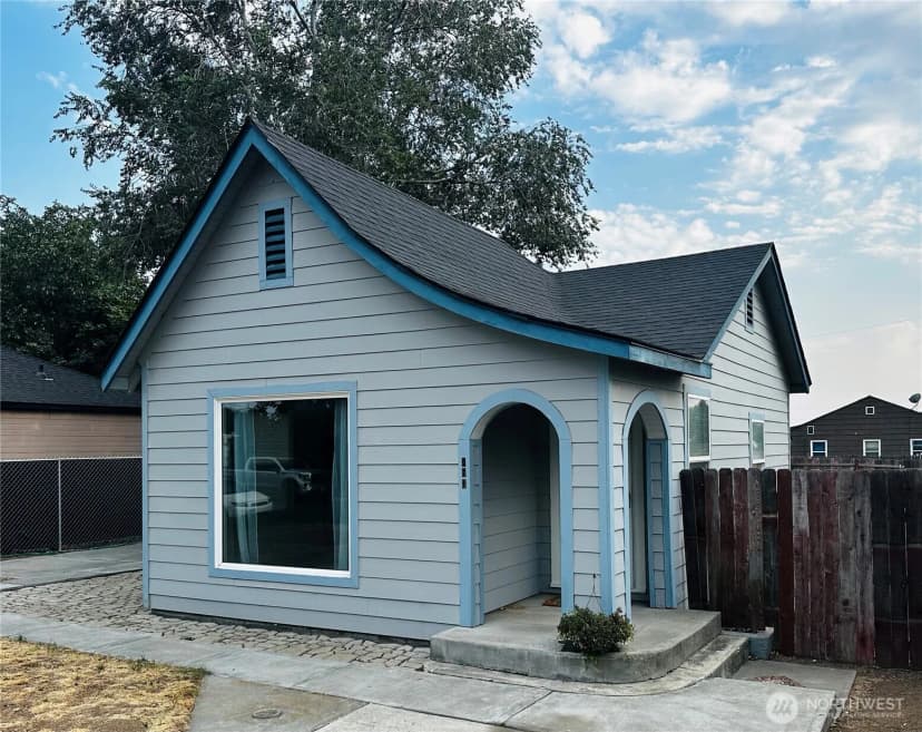 Property photo for 260 Sw 6th Avenue Sw, Ephrata