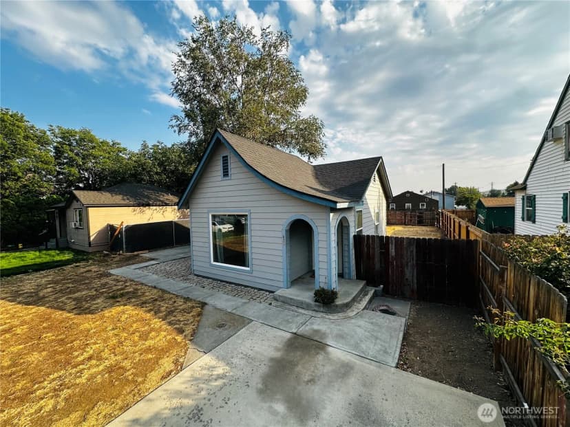 Property photo for 260 Sw 6th Avenue Sw, Ephrata photo 9