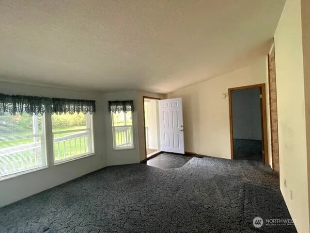 Property photo for 327 Beach Street, Pateros photo 5