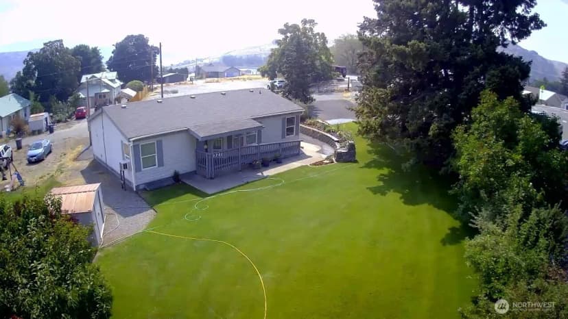 Property photo for 327 Beach Street, Pateros photo 33