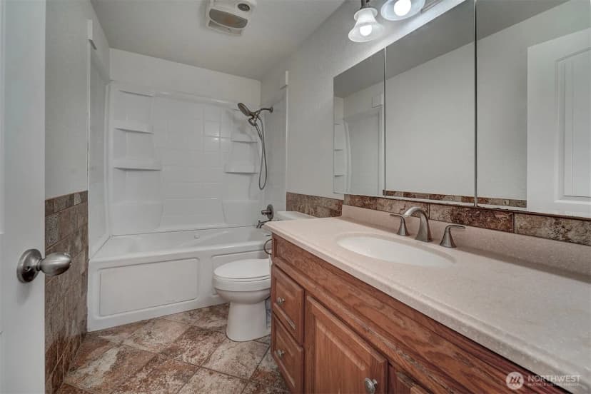 Property photo for 27019 Woodside Road Ne, Kingston photo 14