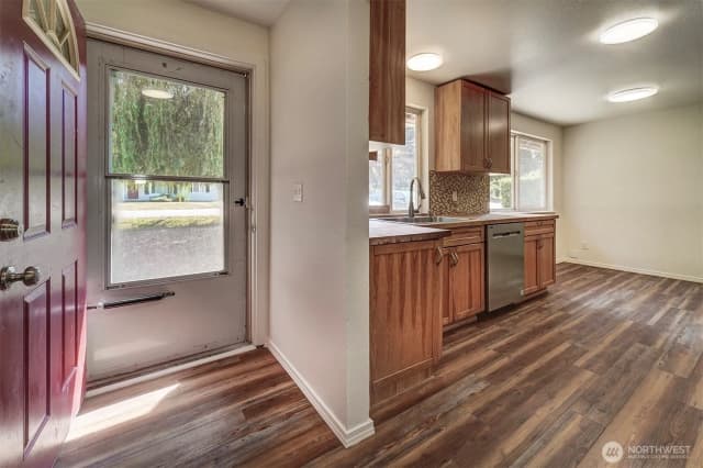 Property photo for 27019 Woodside Road Ne, Kingston photo 4