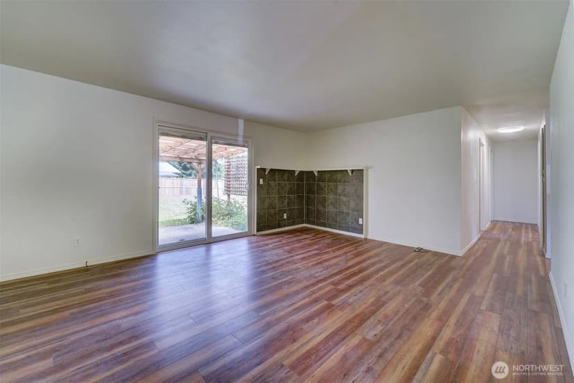 Property photo for 27019 Woodside Road Ne, Kingston photo 10