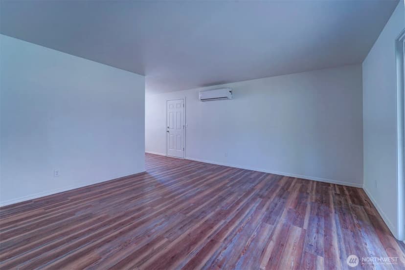 Property photo for 27019 Woodside Road Ne, Kingston photo 11
