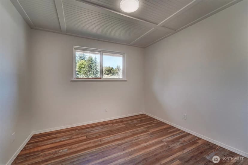 Property photo for 27019 Woodside Road Ne, Kingston photo 17