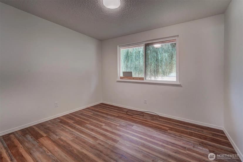 Property photo for 27019 Woodside Road Ne, Kingston photo 15