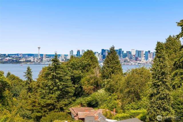 Property photo for 1914 C Ferry Avenue Sw, Seattle
