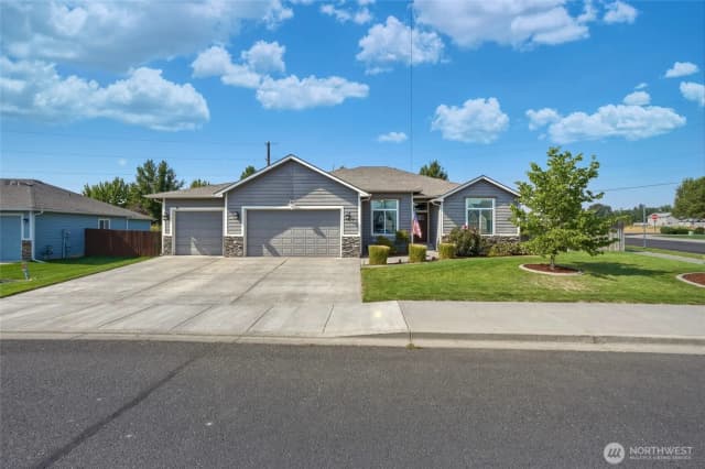 Property photo for 10 Wilshire Street, Walla Walla photo 2