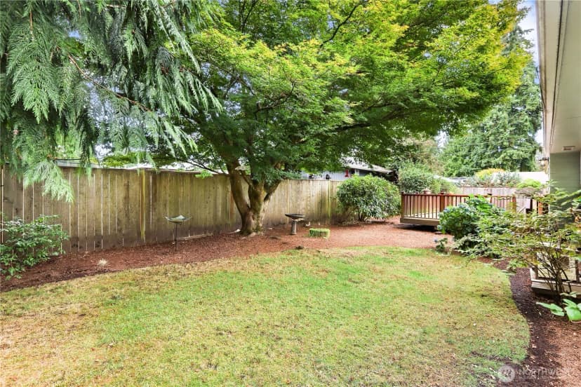 Property photo for 10507 Ne 143rd Place, Kirkland photo 23
