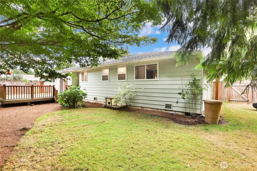 Property photo for 10507 Ne 143rd Place, Kirkland photo 24