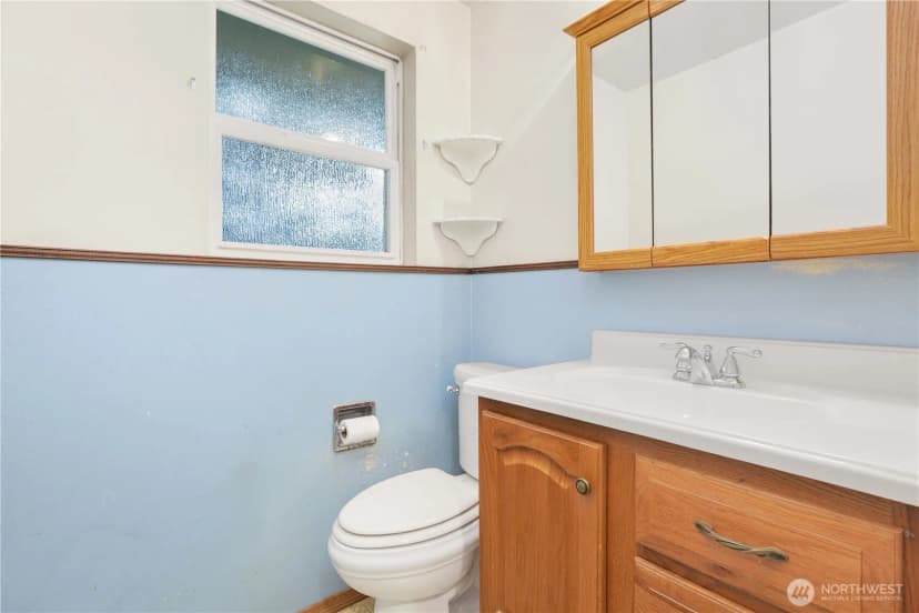 Property photo for 10507 Ne 143rd Place, Kirkland photo 18