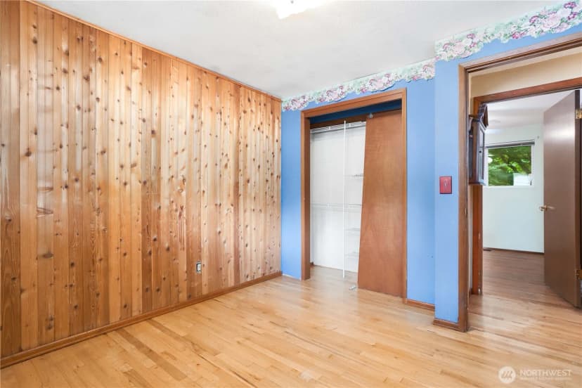 Property photo for 10507 Ne 143rd Place, Kirkland photo 16