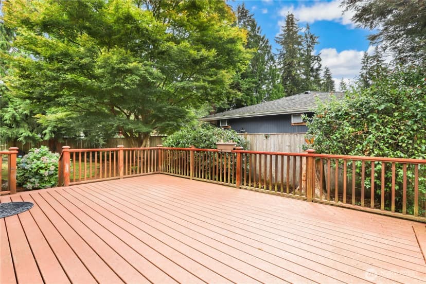 Property photo for 10507 Ne 143rd Place, Kirkland photo 21