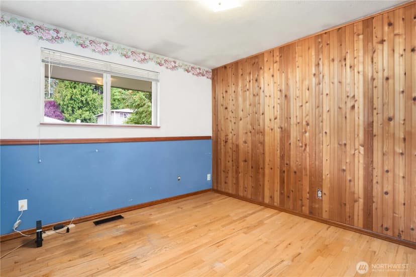 Property photo for 10507 Ne 143rd Place, Kirkland photo 15