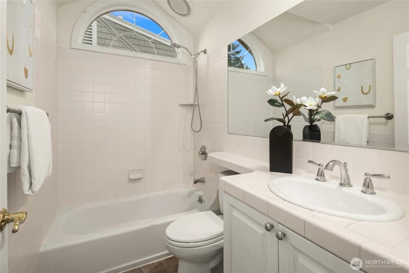 Property photo for 6816 51st Avenue Ne, Seattle photo 26