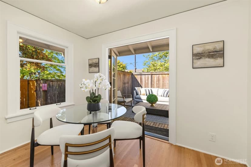 Property photo for 1703 Ne 73rd Street, Seattle photo 10