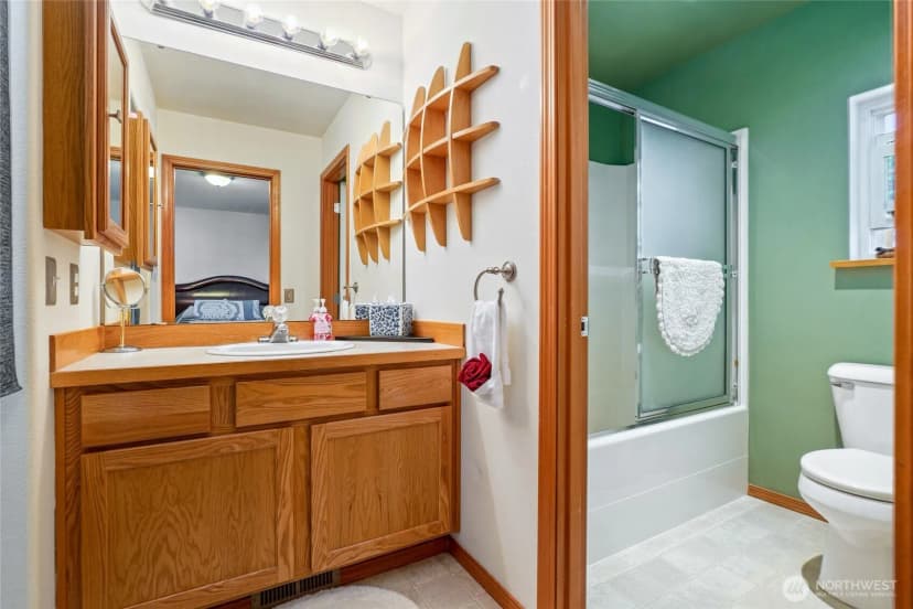 Property photo for 929 149th Place Sw, Lynnwood photo 17