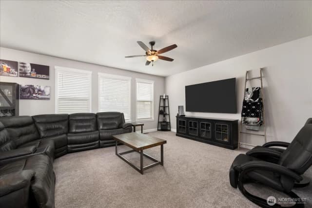 Property photo for 3211 Indigo Lane, Pasco photo 3
