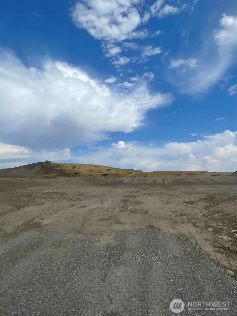 Property photo for 19 Parks Drive, Okanogan photo 2