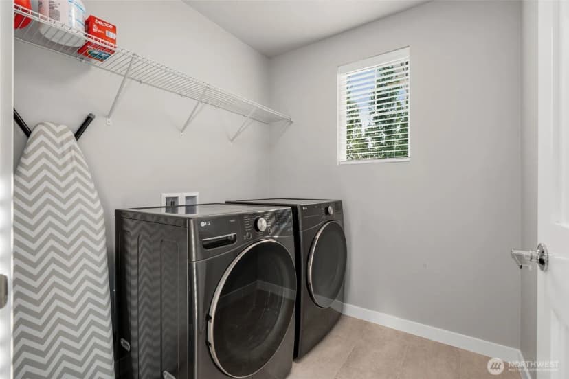 Property photo for 9812 6th Avenue Sw, Seattle photo 27