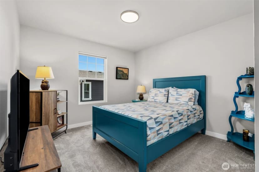 Property photo for 9812 6th Avenue Sw, Seattle photo 24