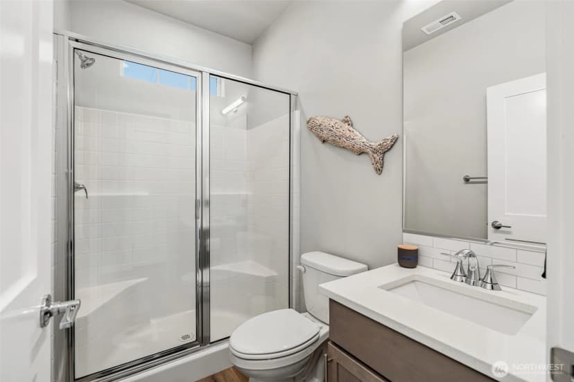 Property photo for 9812 6th Avenue Sw, Seattle photo 10